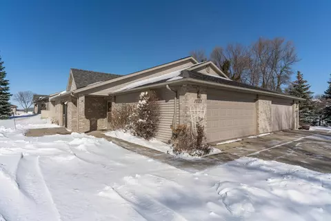 1027 N Buse St, Fergus Falls, MN 56537