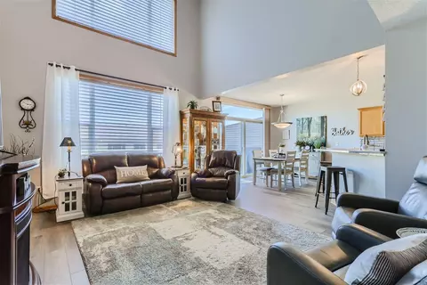 14243 Parkview Ln NW, Prior Lake, MN 55372