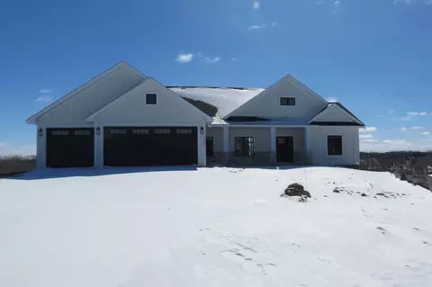 27281 Elle Cir, Elko New Market, MN 55020