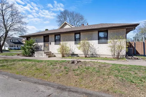 1641 Thomas Ave, Saint Paul, MN 55104