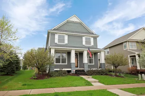 304 Prairie Way S, Bayport, MN 55003