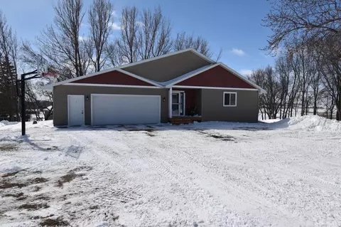 7652 Wild Life Dr SW, Lowry, MN 56349
