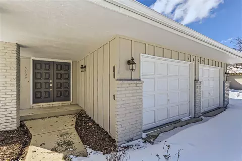 5609 Pascal St, Shoreview, MN 55126 photo 2