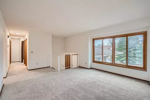 5609 Pascal St, Shoreview, MN 55126 photo 7