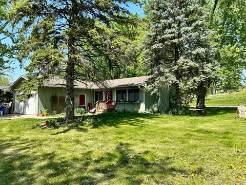 7780 Cayenne Plz W, Woodbury, MN 55125