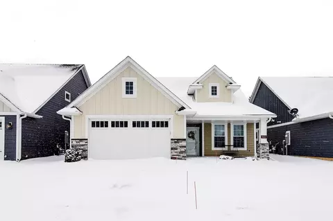 5022 Dale Ridge Rd, Woodbury, MN 55129
