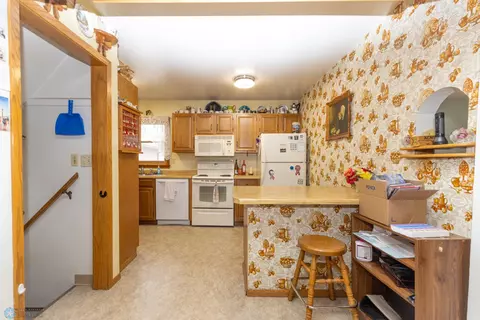 809 19th St S, Fargo, ND 58103 photo 14