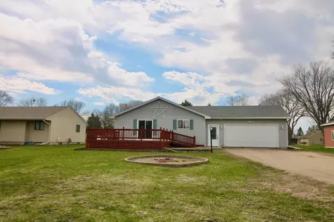 1119 Division St N, Clara City, MN 56222