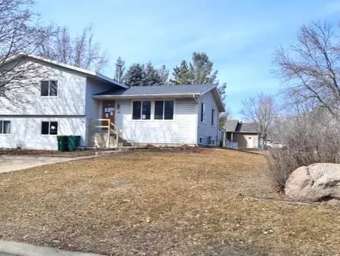 101 8th St N, Sartell, MN 56377