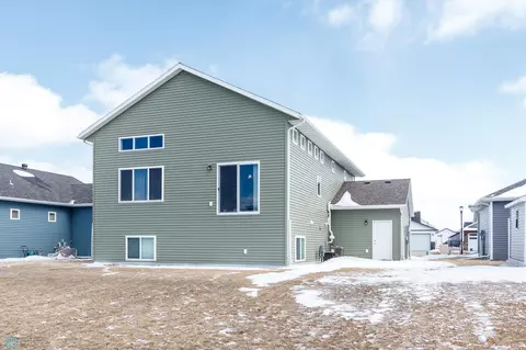 215 6th St E, Horace, ND 58047 photo 32