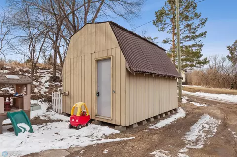 818 Center St, Enderlin, ND 58027 photo 19