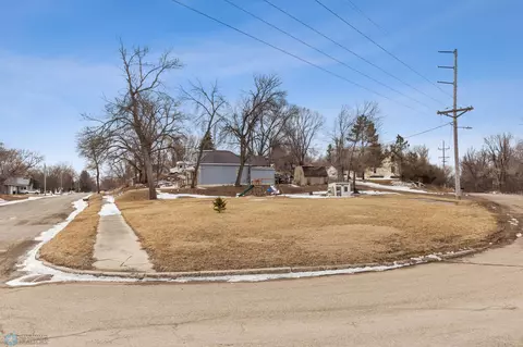 818 Center St, Enderlin, ND 58027 photo 21
