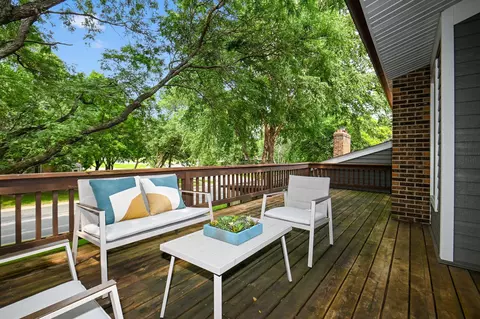 9302 Nesbitt Rd, Bloomington, MN 55437 photo 4