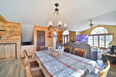 Dining - 7124 Stevens Rd, Onamia, MN 56359 photo 5 of 7