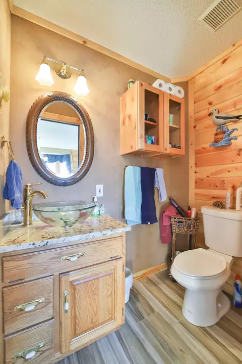 Bath - 7124 Stevens Rd, Onamia, MN 56359 photo 1 of 6