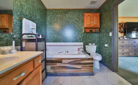 Bath - 7124 Stevens Rd, Onamia, MN 56359 photo 3 of 6