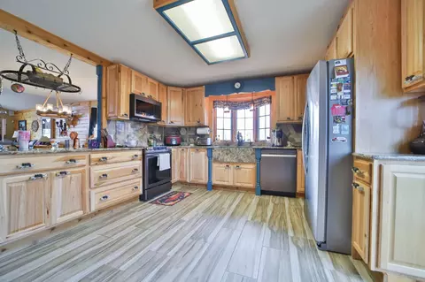 Kitchen - 7124 Stevens Rd, Onamia, MN 56359 photo 3 of 8
