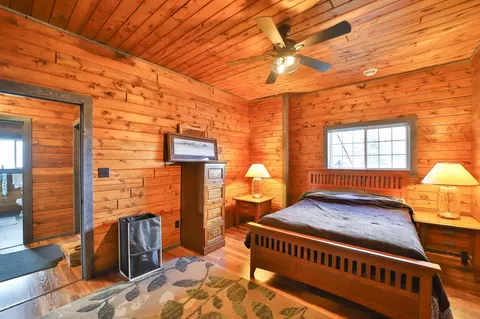 Bedroom - 7124 Stevens Rd, Onamia, MN 56359 photo 17 of 17