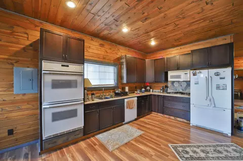 Kitchen - 7124 Stevens Rd, Onamia, MN 56359 photo 7 of 8