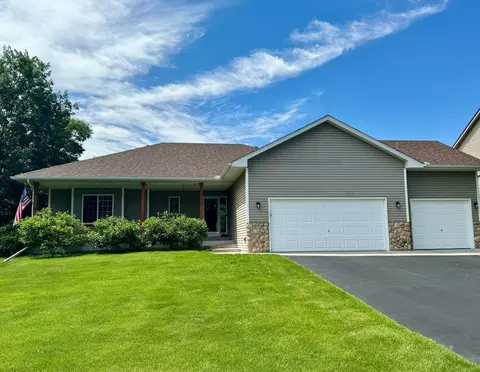 15718 Drake St NW, Andover, MN 55304