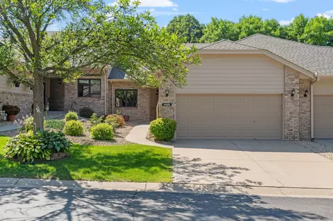 14320 Embassy Way, Apple Valley, MN 55124