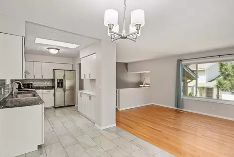 3857 Heather Dr, Eagan, MN 55122 photo 12