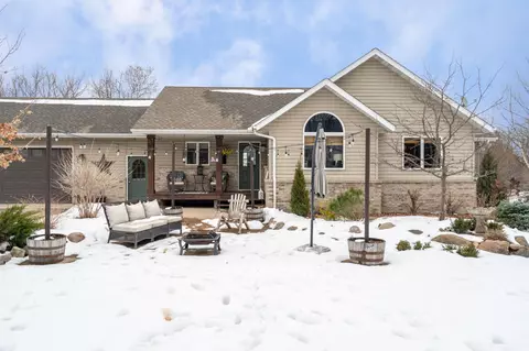 9711 Ingram Ave NW, Annandale, MN 55302