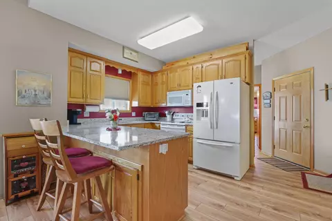 1676 10th St SE, Forest Lake, MN 55025