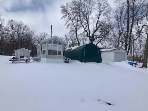 9871 Pocket Pkwy SW, Alexandria, MN 56308