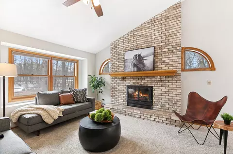 32391 Fern Trl, Stacy, MN 55079