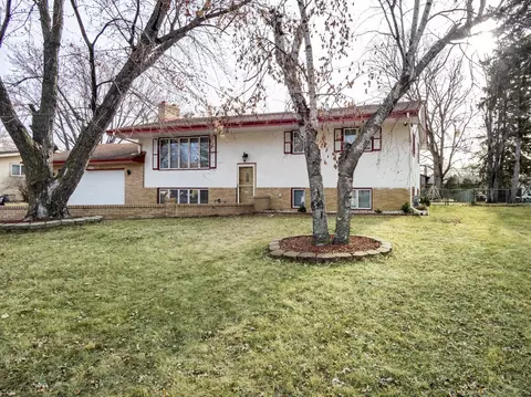 8100 Yates Ave N, Brooklyn Park, MN 55443