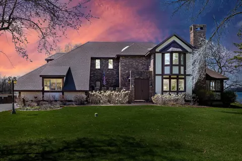 102 Dellwood Ave, Dellwood, MN 55110