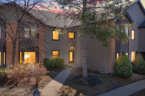 11013 Oregon Ave S #40, Bloomington, MN 55438