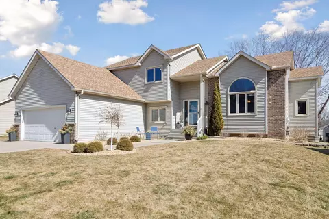 9622 Hillingdon Rd, Woodbury, MN 55125