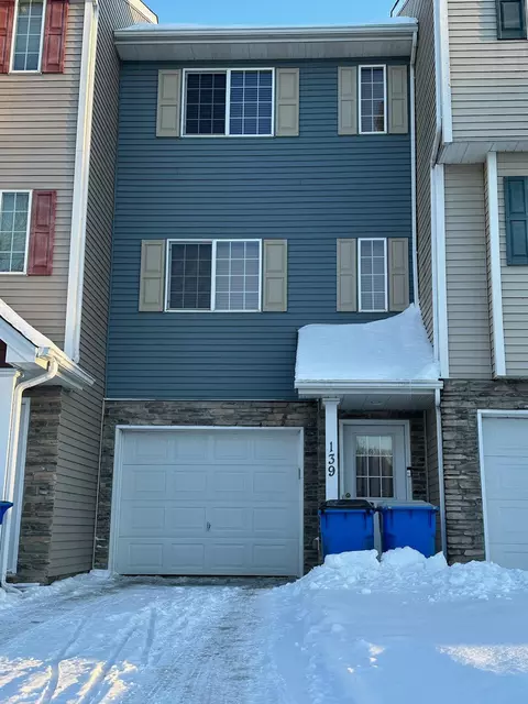 139 19th Ave SE, Cambridge, MN 55008