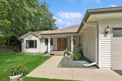 15717 Forest Cir, Burnsville, MN 55306