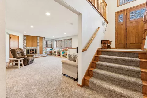 Living - 22611 43rd Ave, Saint Augusta, MN 56301 photo 7 of 10