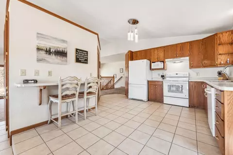 Kitchen - 22611 43rd Ave, Saint Augusta, MN 56301 photo 4 of 5
