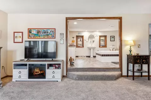 Living - 22611 43rd Ave, Saint Augusta, MN 56301 photo 6 of 10