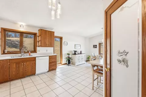 Kitchen - 22611 43rd Ave, Saint Augusta, MN 56301 photo 2 of 5