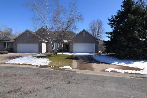 113 Northgate Cir, Cannon Falls, MN 55009