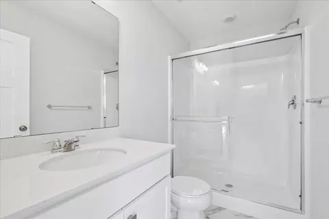 Bath - 23255 Willow Dr, Rogers, MN 55374 photo 3 of 3