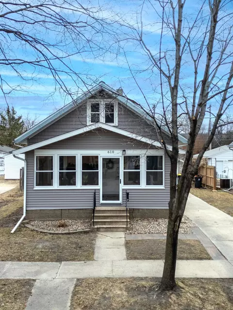 610 Lyndale St, North Mankato, MN 56003