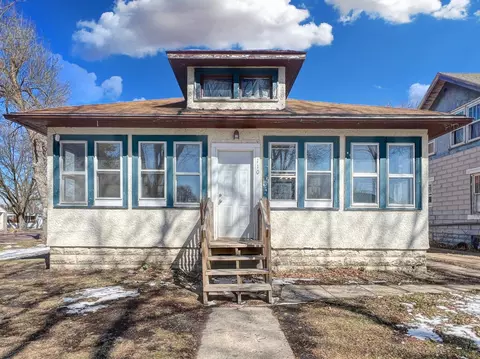 110 W Lincoln St, Ceylon, MN 56121