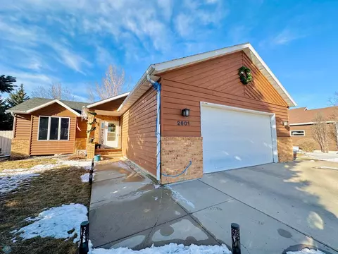 2601 39 12 Ave S, Fargo, ND 58104