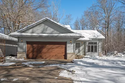 1621 352nd Ave NE, Cambridge, MN 55008