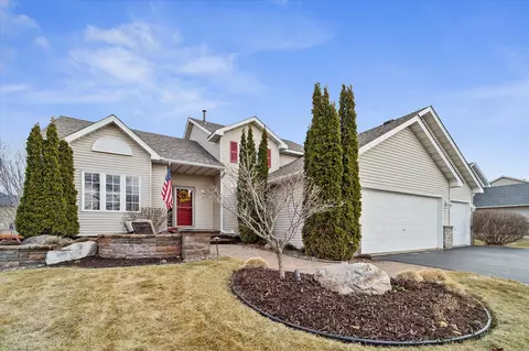 2021 Pheasant Run St, Shakopee, MN 55379