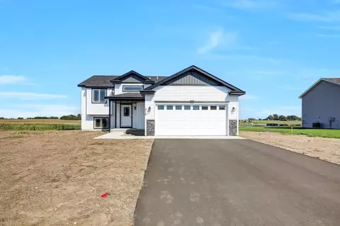 891 South St, Paynesville, MN 56362