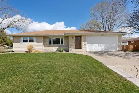 1005 Lincoln Ave, Owatonna, MN 55060