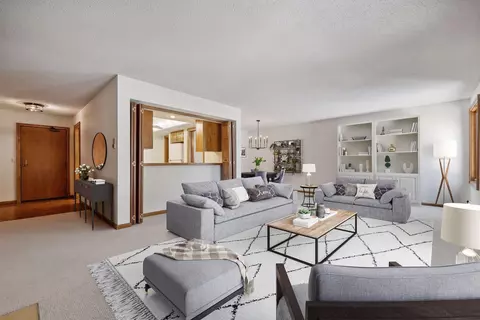 5601 Dewey Hill Rd #105, Edina, MN 55439